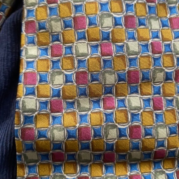 VINTAGE BARNEYS NEW YORK SILK TIE ---- MADE IN ITALY - Picture 4 of 8